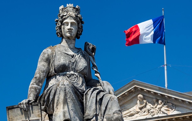 Франция ответила на заявления РФ о  ядерном оружии  для Украины