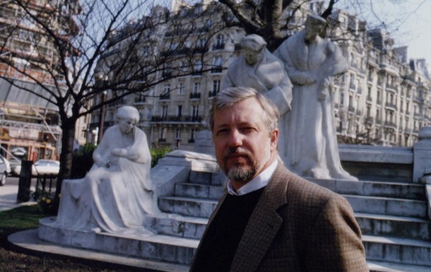 Помер відомий фантаст, автор Гіперіона Ден Сіммонс