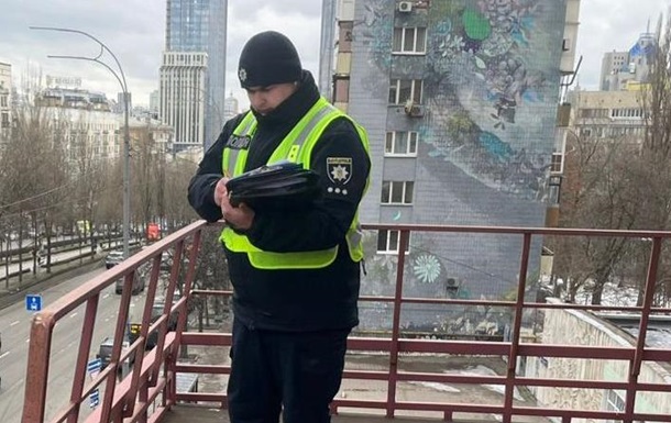 В Киеве погиб мужчина, выпрыгнув с 23-го этажа