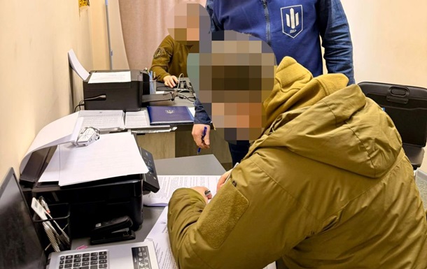 Следователь из Хмельницкого присвоил 2,5 млн гривен арестованных денег