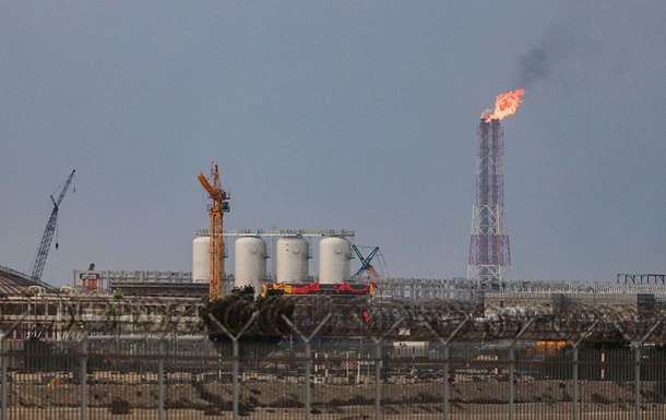 Катар полностью остановит производство СПГ - СМИ