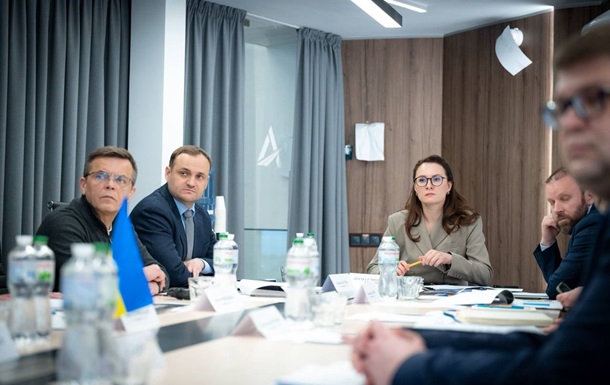 Свириденко сообщила о начале ямочного ремонта дорог