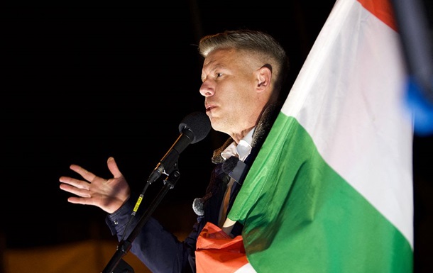 Лидер венгерской оппозиции призвал Зеленского объяснить слова об Орбане