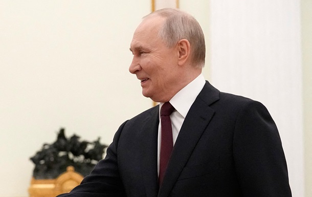 В РФ Путину  разрешили  нападать на страны, где арестовывают россиян