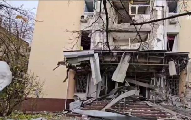 РФ обстреляла больницу в Херсоне, трое раненых