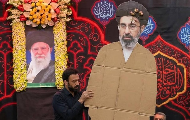 Лидер Ирана Моджтаба Хаменеи находится в коме - СМИ