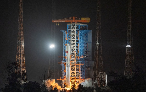 Китай вивів на орбіту нову групу інтернет-супутників