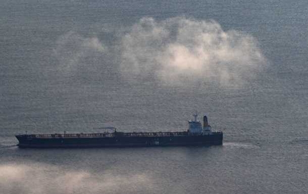 Індія домагається безпечного проходу судів через Ормузьку протоку - ЗМІ