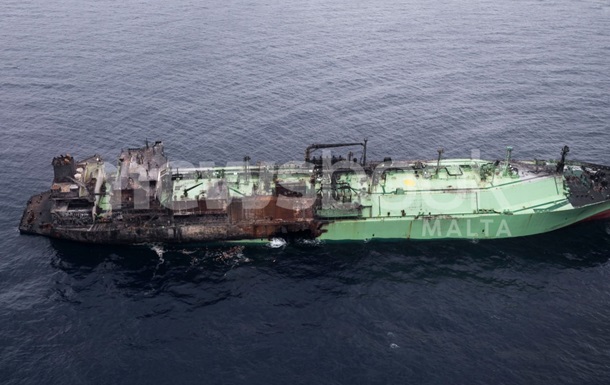 З явилися фото ураженого в Середземному морі танкера Росії