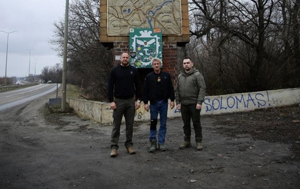 Шон Пенн посетил позиции ВСУ