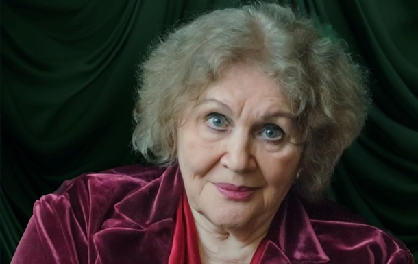 В Украине запустили флешмоб ко дню рождения Лины Костенко