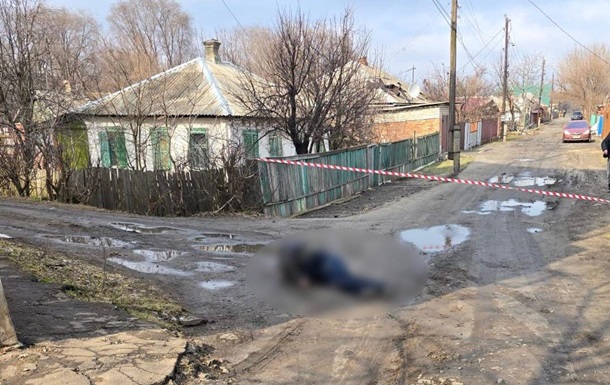 В Славянске на улице убили офицера полиции