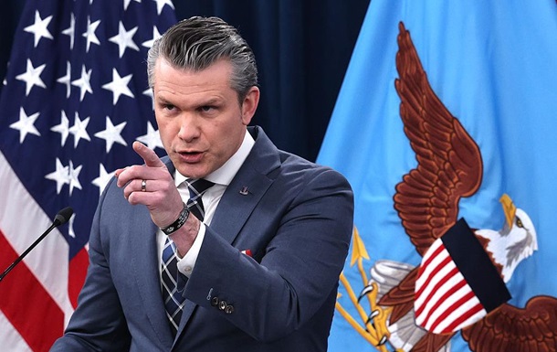 Шеф Пентагона намекнул, что Украина останется без боеприпасов