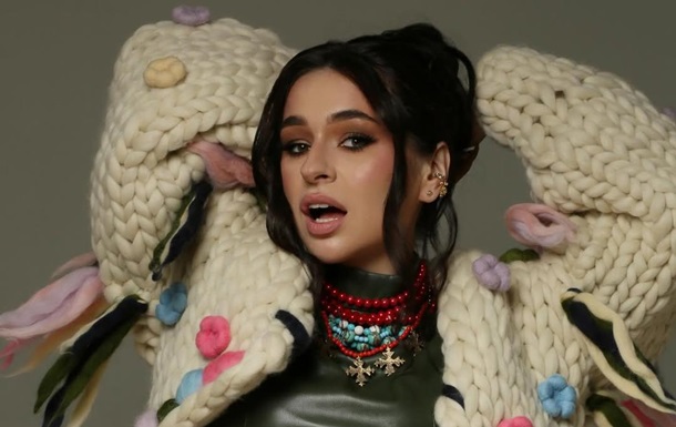 FIÏNKA раскрыла доходы от хита Афини