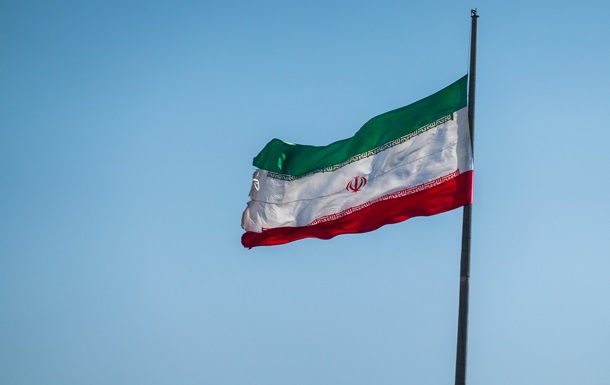 Иран пригрозил заминировать Персидский залив