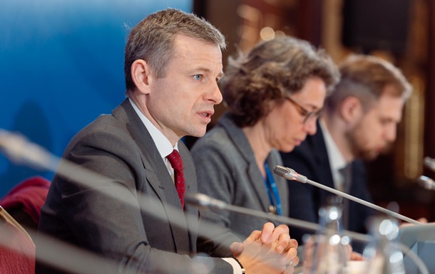 Уряд погодив три  податкових  законопроєкти