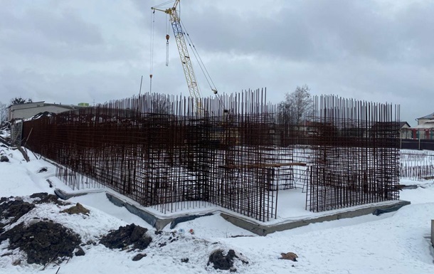 «Швець без чобіт»