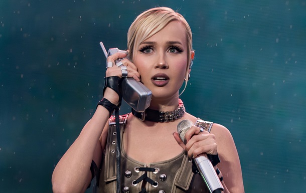 Російській співачці  подякували  за допомогу ЗСУ