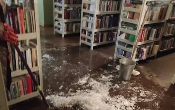 В Киеве повреждена Книжная палата: под угрозой уничтожения 15 млн книг