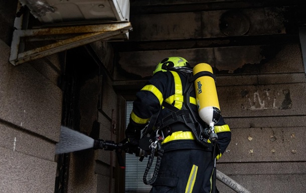 Россия атаковала Киев дронами: вспыхнул пожар