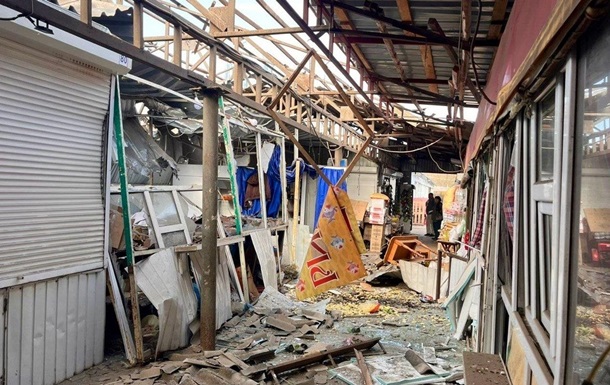 Удар по рынку в Никополе: количество раненых увеличилось