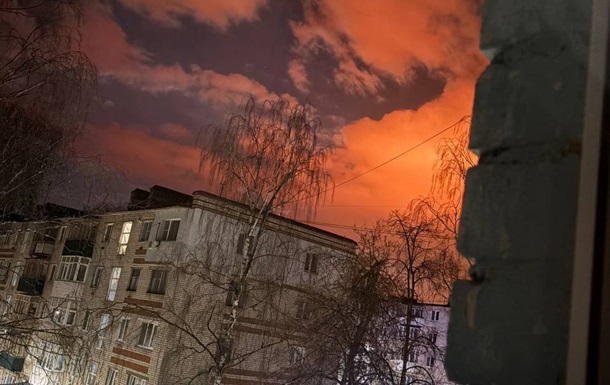 В российском Кстово БПЛА  подожгли  НПЗ Лукойл