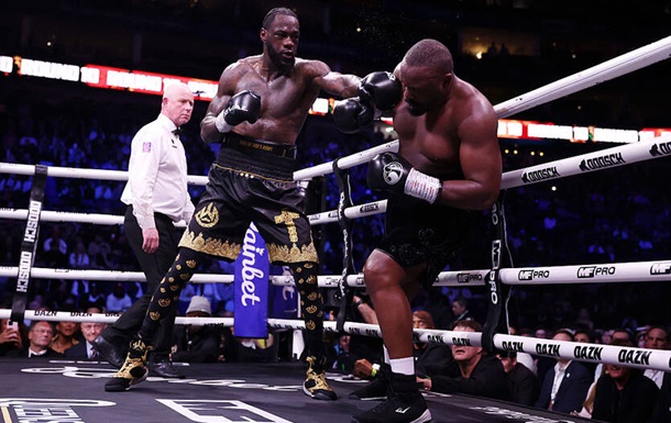 Уайлдер победил Чисору раздельным решением судей