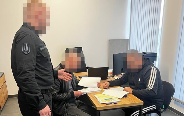 На Дніпропетровщині штабістам виплатили 12 млн "бойових"
