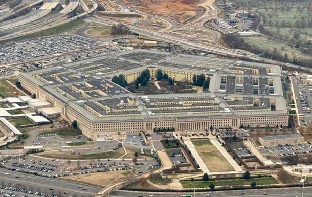 США вичерпали запаси і перетягують автогігантів на військові рейки - ЗМІ