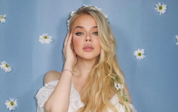 Алина Гросу впервые стала мамой