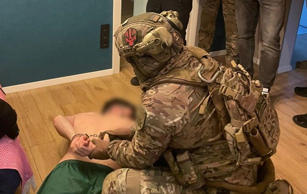 В Киеве раскрыли ботоферму для вымогательства  криптодолгов  у украинцев