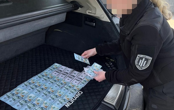 Правоохранительница  продавала  фиктивную службу в штурмовом батальоне