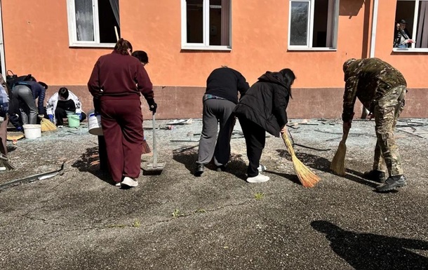 В Туапсе после удара по НПЗ прошёл  нефтяной дождь 