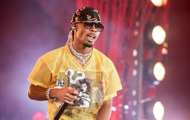 Популярного певца обвинили в убийстве 14-летней девочки