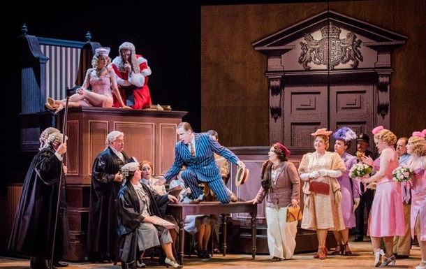 СУД ІДЕ! За мотивами комічної опери Ґілберта і Саллівана Trial by Jury (відео)