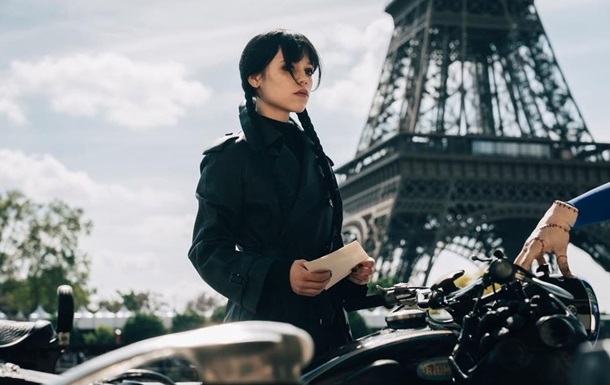 Опубликован первый кадр третьего сезона Уэнздей