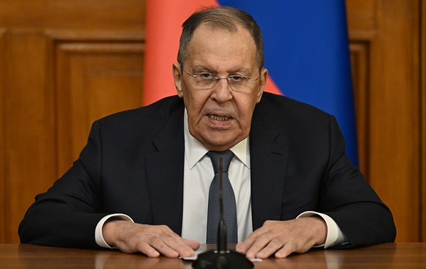 Латвія заборонила в’їзд дочці Лаврова