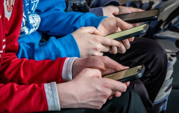 АМКУ заявив про маніпуляції операторів щодо  безлімітного інтернету 