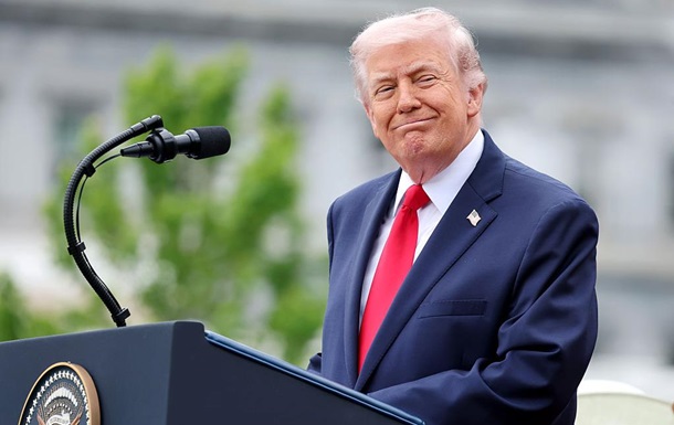 Трамп объяснил, зачем ввел новые пошлины на авто из ЕС