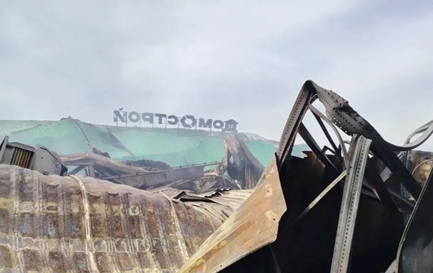 Под Новосибирском сгорел торговый центр
