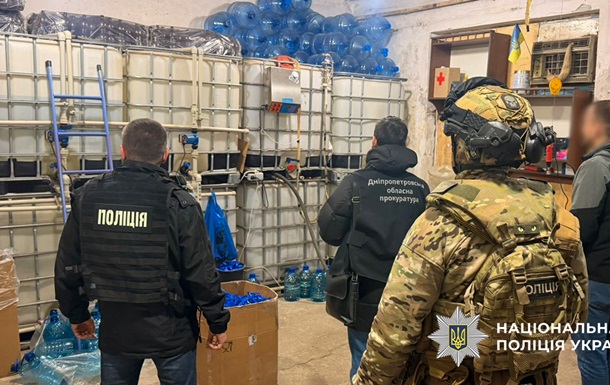 У Дніпрі ліквідувала масштабну мережу виробництва алкоголю