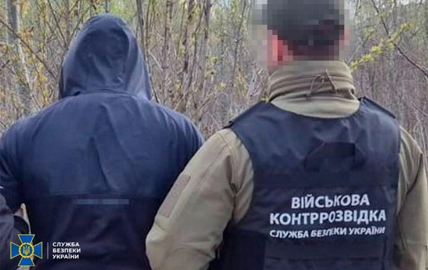 В Харькове безработный сжег внедорожники ВСУ