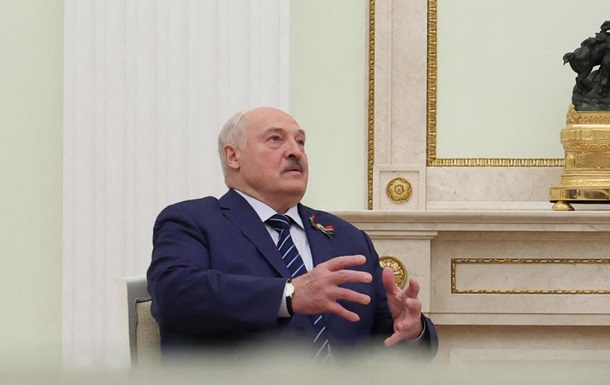 Лукашенко анонсировал  точечную  мобилизацию в Беларуси
