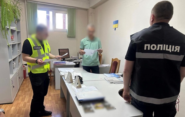 Прятались от службы: в Житомире раскрыли схему  мертвых душ  в колледже