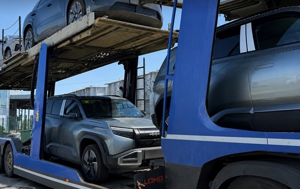 На Буковині зупинили контрабанду електрокарів на кордоні з Румунією
