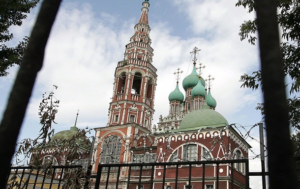 Число православных россиян заметно сократилось