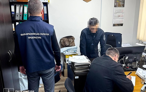 На Прикарпатье топ-правоохранитель попался на взятке