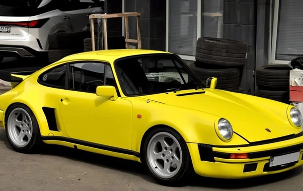 В Україні помітили рідкісний заряджений Porsche RUF 80-х