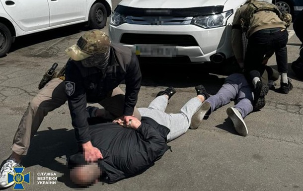  Благодійників  викрили на схемі для ухилянтів