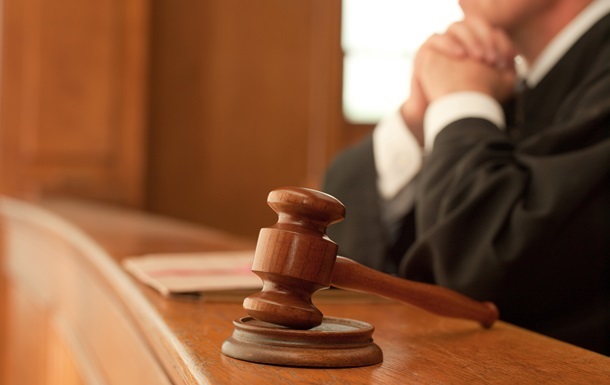 Справа  порноофісів : четверо поліціянтів вийшли під заставу